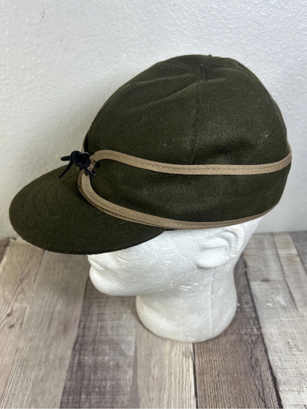 Stormy Kromer Menโs Size 7 1/2, Olive Green Trapper Hat Ear Flaps Wool USA Made